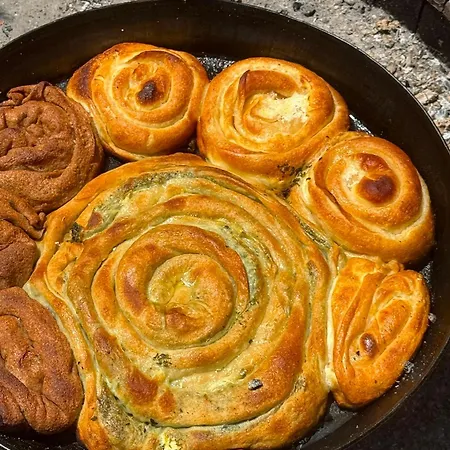 فيلة Emina *